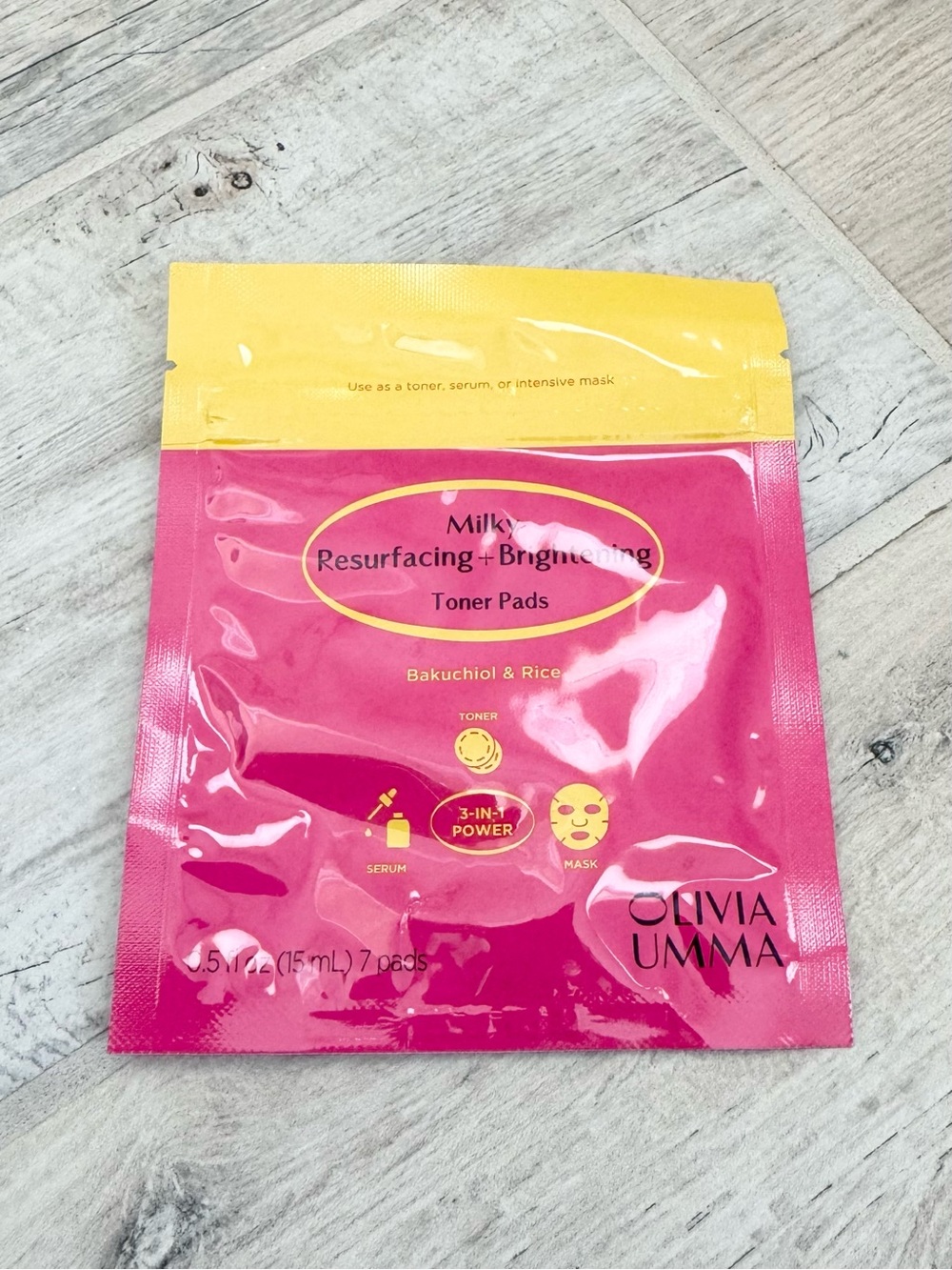 Olivia Umma Milky Resurfacing + Brightening Toner Pads